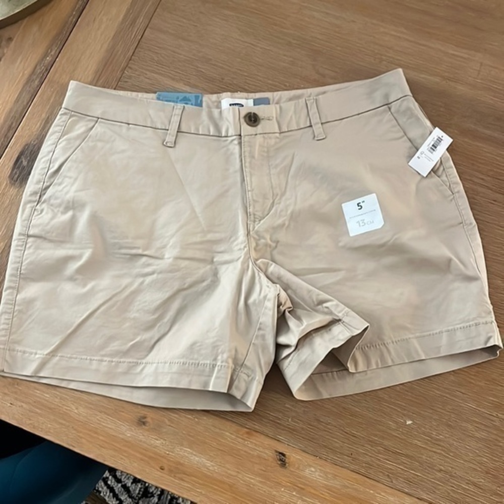 Old navy San Francisco californa tan everyday shorts size 10